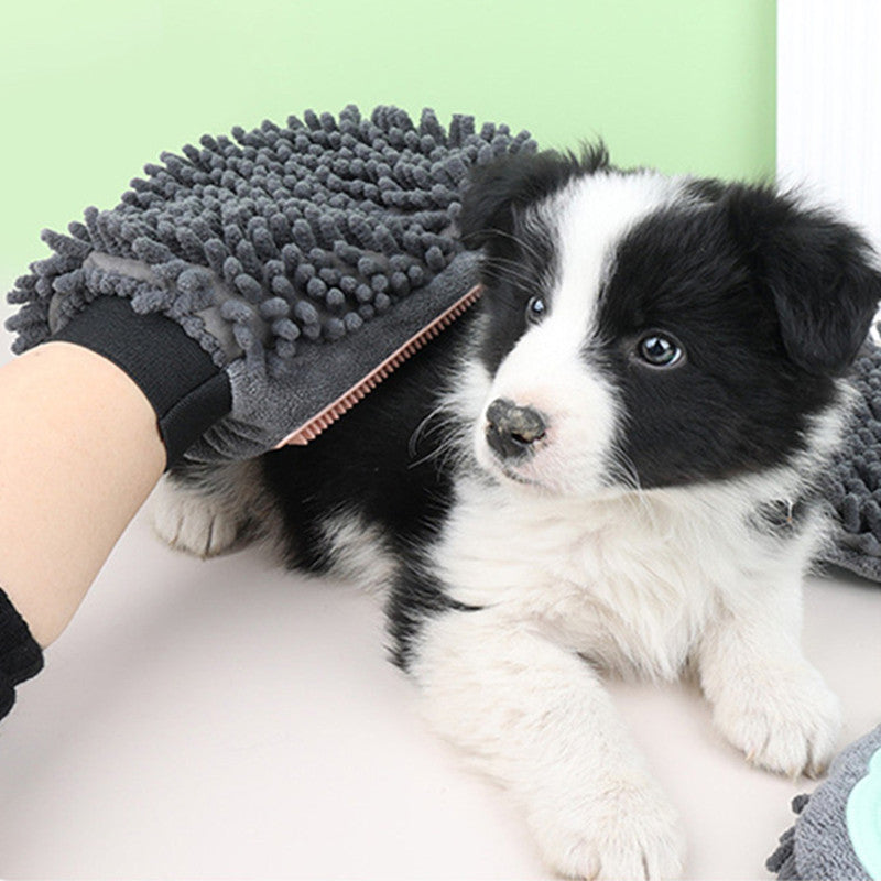 2-in-1 Pet Grooming & Bathing Brush